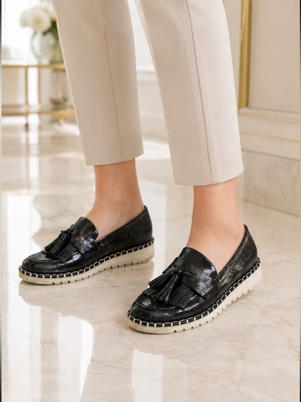Beautiful Vanessa Wu Black Tassel Fringe Loafers with Contrast Cream Sole❤️7